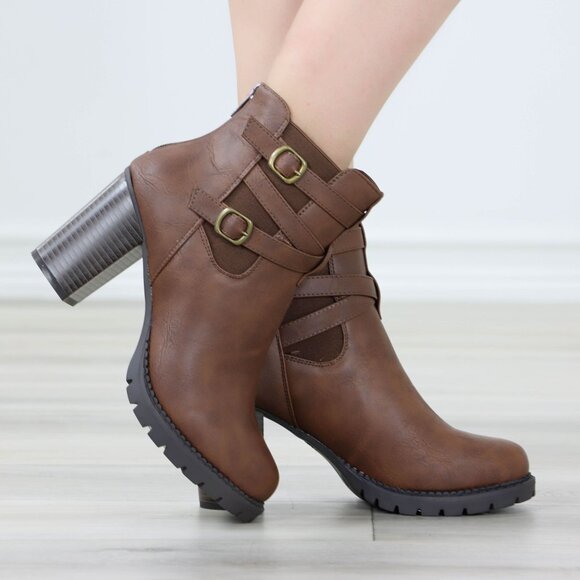 Brown Ankle Boots Chunky Lug Block Heel Synthetic Leather Round Toe - Picture 1 of 13